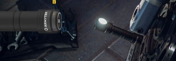 Latarka Armytek Wizard C2 Pro (Ciepłe światło)